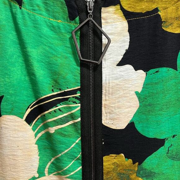 IC Collection Green Handkerchief Dress Woven Floral Print V-Neck A-Line Size L - Picture 4 of 4